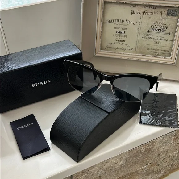 Prada Black Sunglasses - Picture 2 of 4